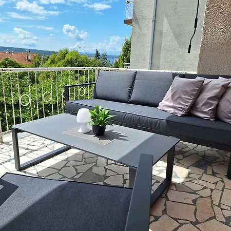 Apartment With Terace Crikvenica